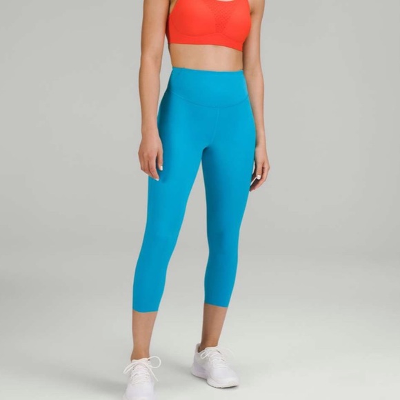 Lululemon Base Pace High-Rise Crop 23"
Turquoise Tide - Picture 4 of 9